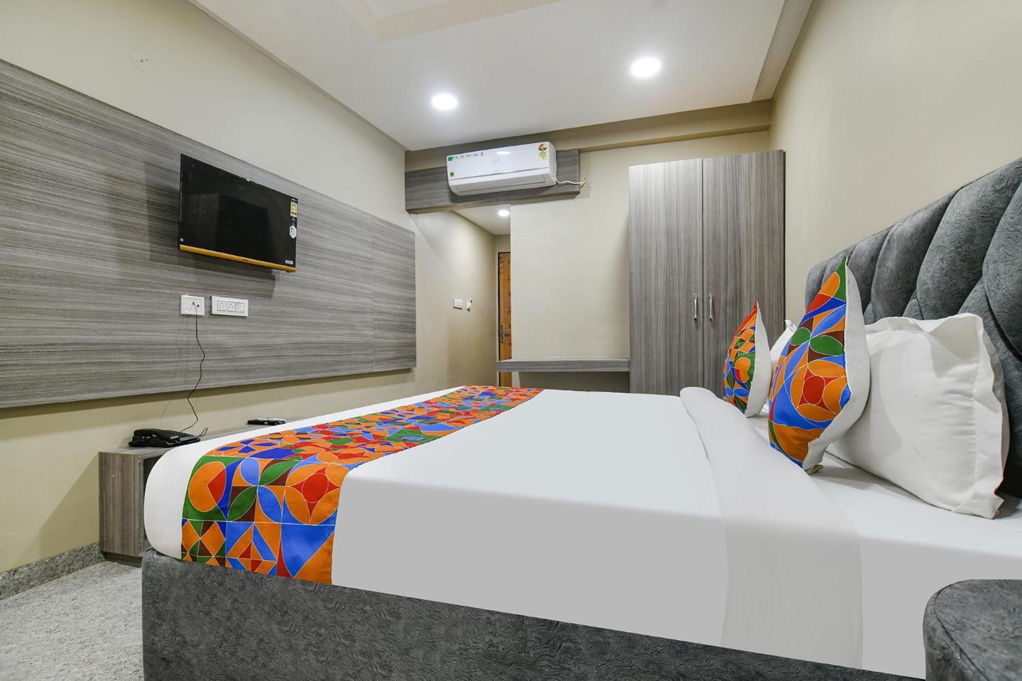 Fabhotel Classic Inn インドール エクステリア 写真