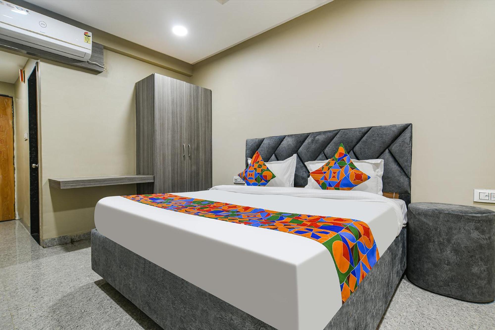 Fabhotel Classic Inn インドール エクステリア 写真