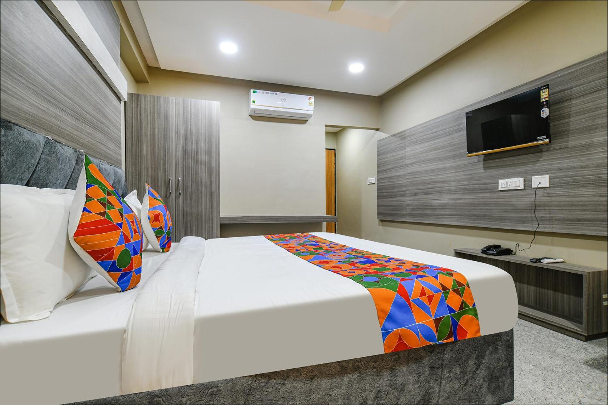 Fabhotel Classic Inn インドール エクステリア 写真