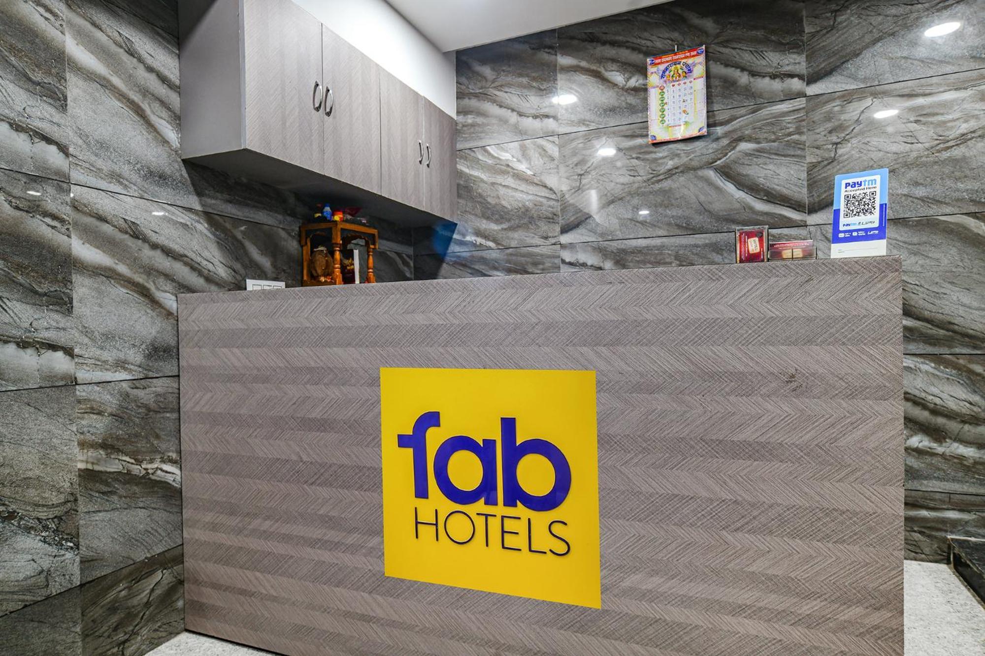 Fabhotel Classic Inn インドール エクステリア 写真